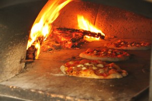 Brava! Pizzaria Catering - Mobile Pizza Oven